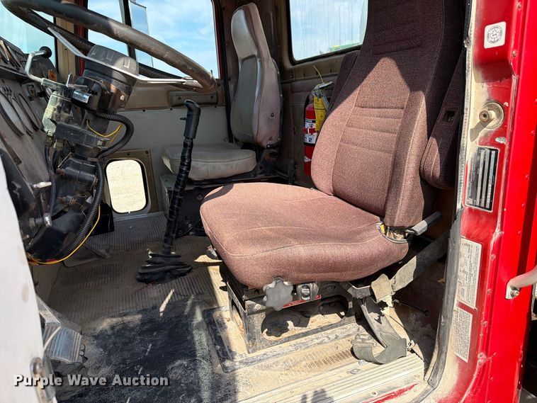 image for item DZ4847 1984 International Harvester Transtar 4300 liquid fertilizer truck