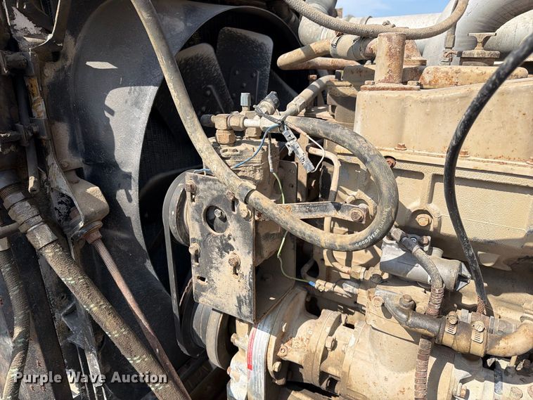 image for item DZ4847 1984 International Harvester Transtar 4300 liquid fertilizer truck