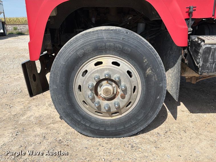 image for item DZ4847 1984 International Harvester Transtar 4300 liquid fertilizer truck