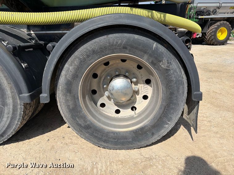 image for item DZ4847 1984 International Harvester Transtar 4300 liquid fertilizer truck