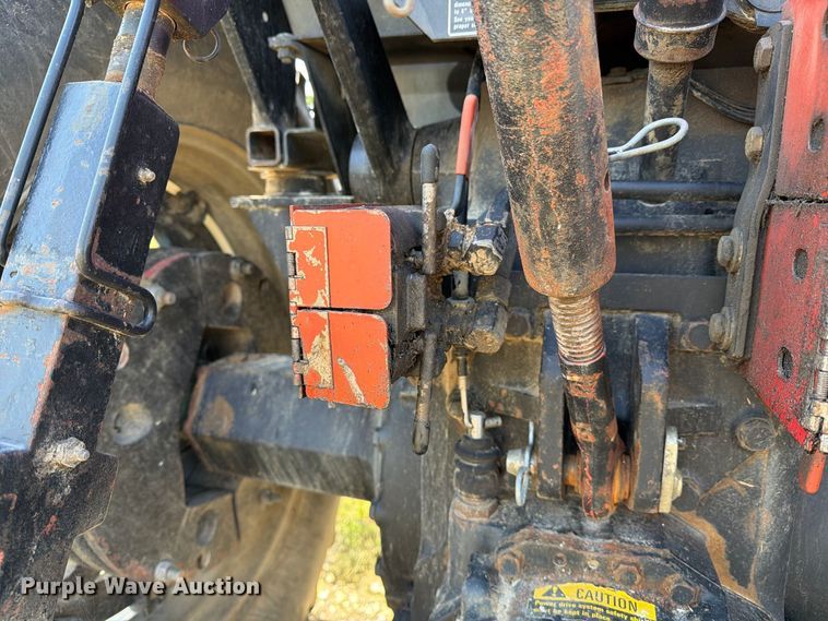 image for item DZ4883 1981 International Harvester 3688 tractor