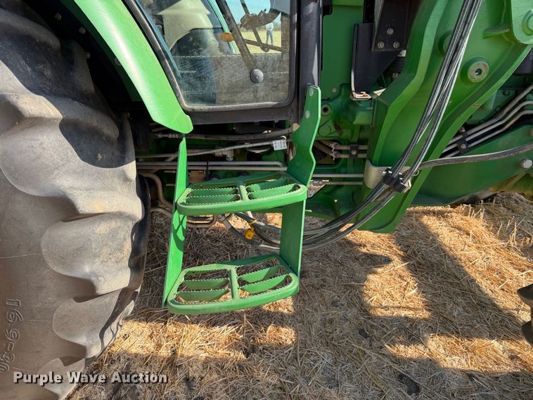 image for item EA0036 2012 John Deere 5085M MFWD tractor