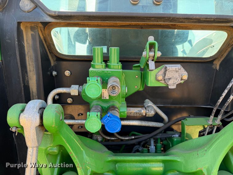 image for item EA0036 2012 John Deere 5085M MFWD tractor