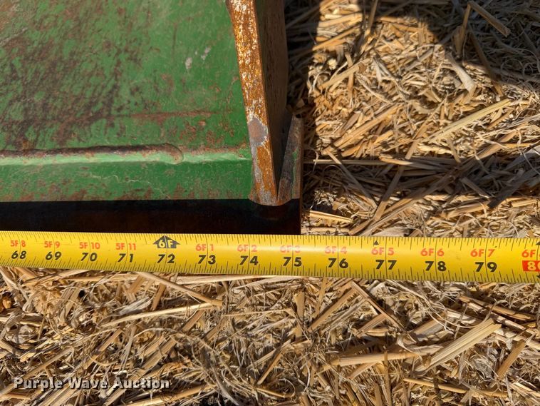 image for item EA0036 2012 John Deere 5085M MFWD tractor