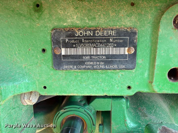 image for item EA0036 2012 John Deere 5085M MFWD tractor