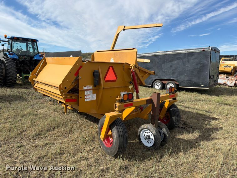 image for item EA0478 Duratech Haybuster 2100 bale processor