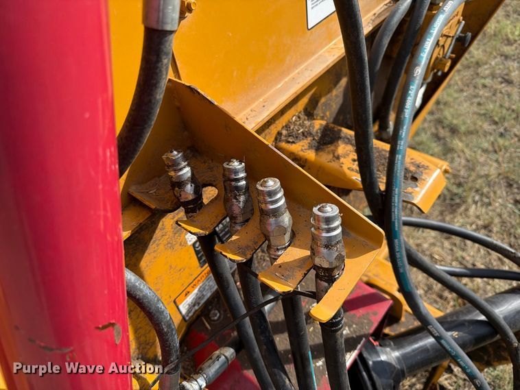 image for item EA0478 Duratech Haybuster 2100 bale processor