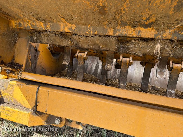 image for item EA0478 Duratech Haybuster 2100 bale processor