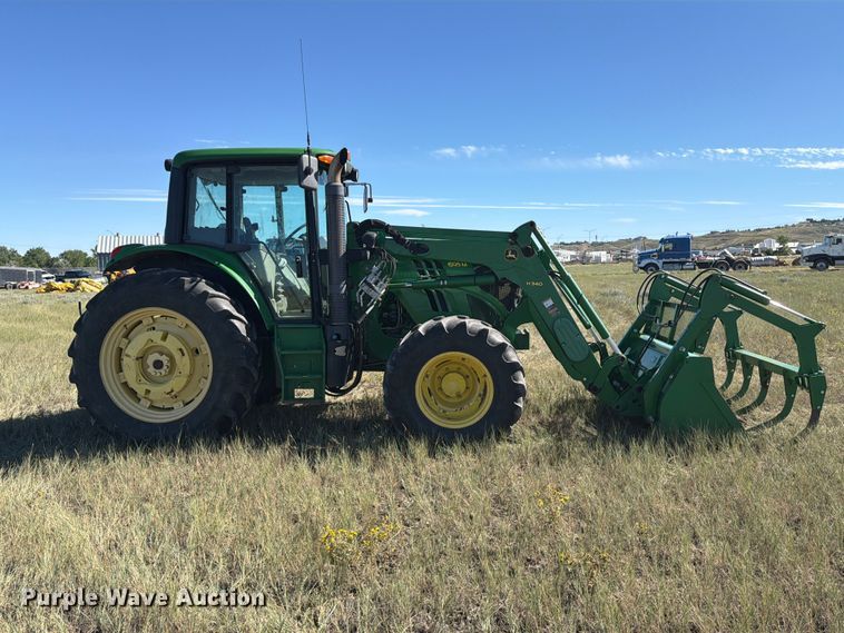 image for item EA0480 2013 John Deere 6125M MFWD tractor
