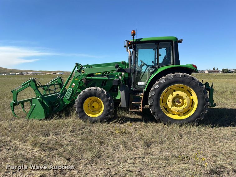 image for item EA0480 2013 John Deere 6125M MFWD tractor