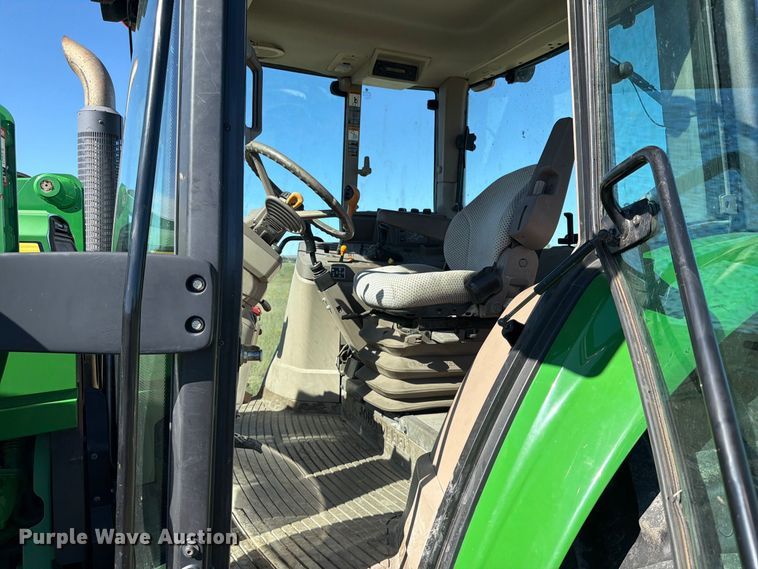 image for item EA0480 2013 John Deere 6125M MFWD tractor