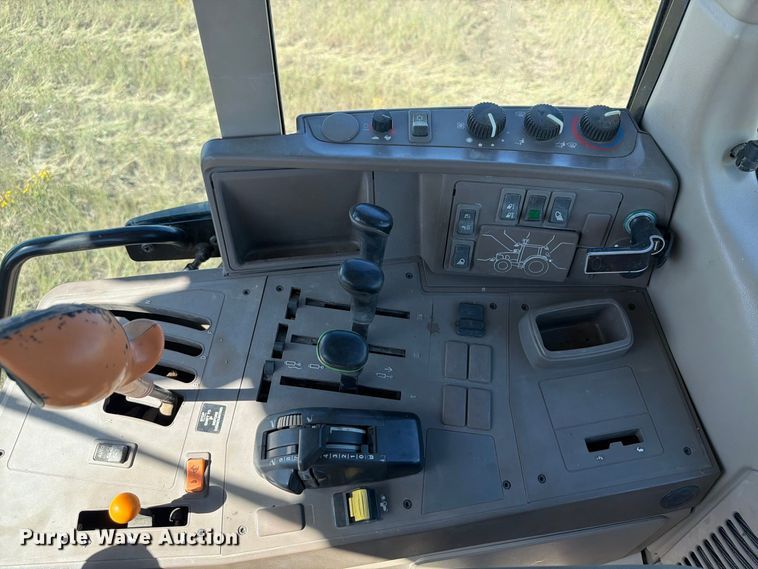 image for item EA0480 2013 John Deere 6125M MFWD tractor
