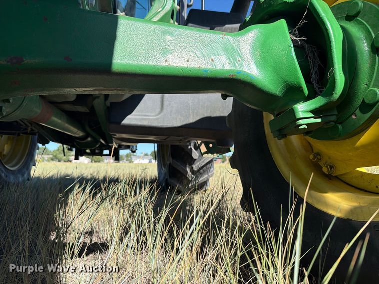 image for item EA0480 2013 John Deere 6125M MFWD tractor