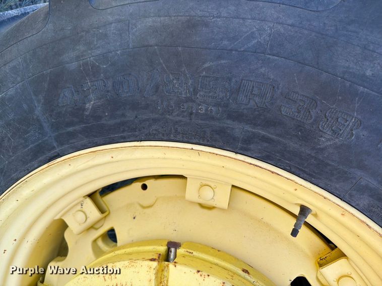 image for item EA0480 2013 John Deere 6125M MFWD tractor