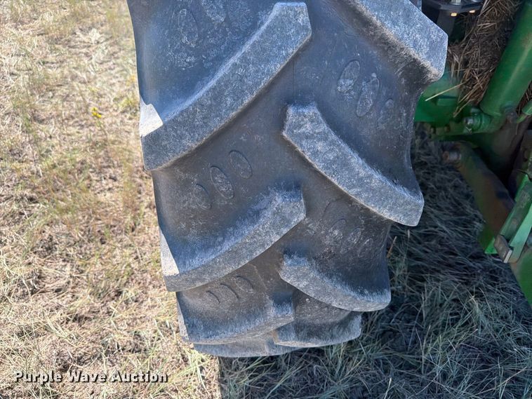 image for item EA0480 2013 John Deere 6125M MFWD tractor