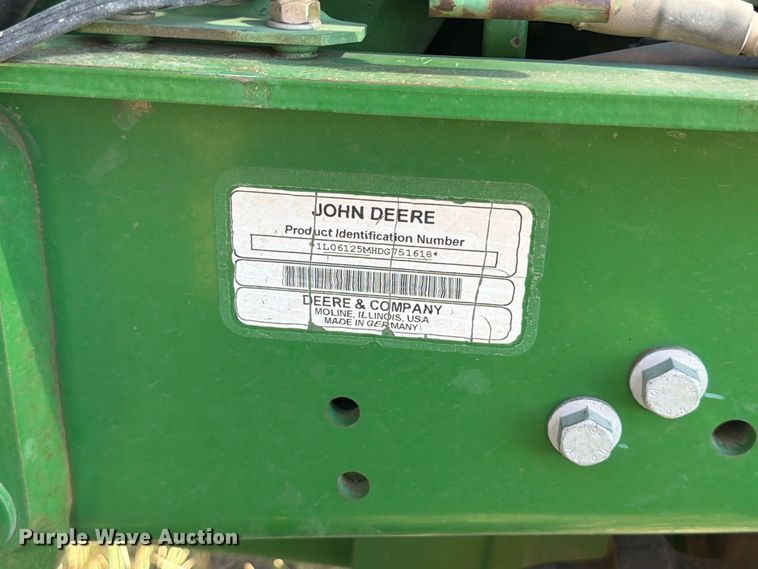 image for item EA0480 2013 John Deere 6125M MFWD tractor