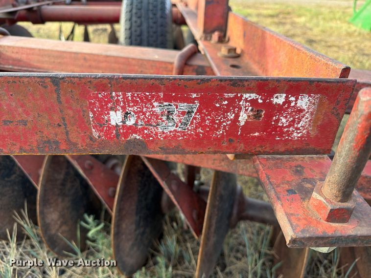 image for item EA0482 International Harvestor No. 37 tandem disk