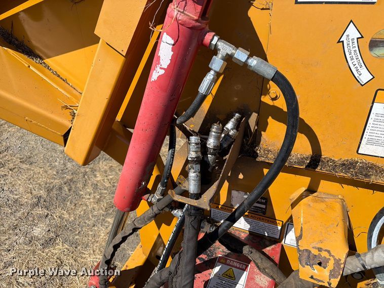 image for item EA0484 Duratech Haybuster 2100 bale processor