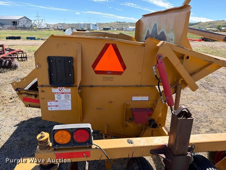 image for item EA0484 Duratech Haybuster 2100 bale processor