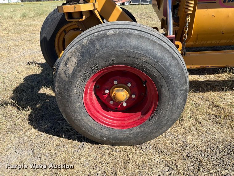 image for item EA0484 Duratech Haybuster 2100 bale processor