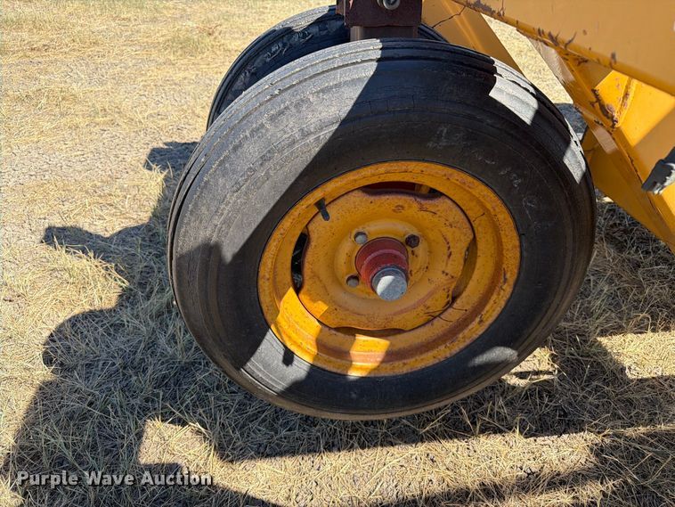 image for item EA0484 Duratech Haybuster 2100 bale processor