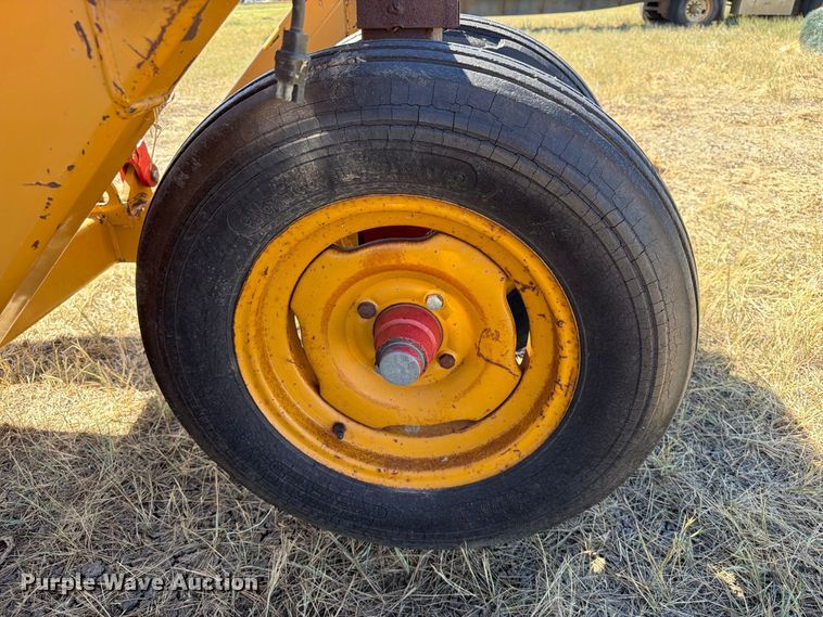 image for item EA0484 Duratech Haybuster 2100 bale processor