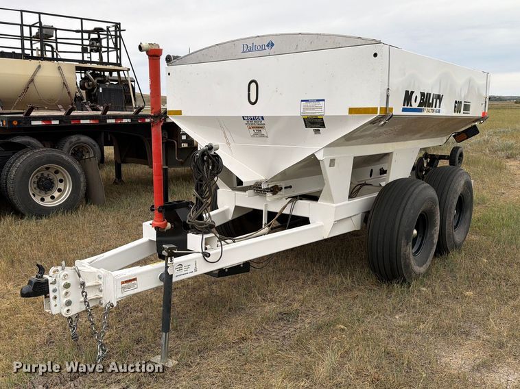 image for item EA0531 Dalton Ag Mobility 600 spreader