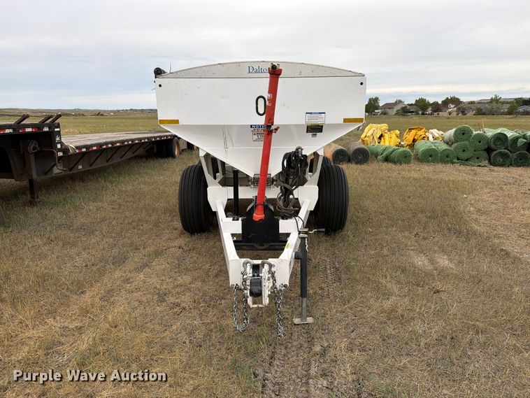 image for item EA0531 Dalton Ag Mobility 600 spreader
