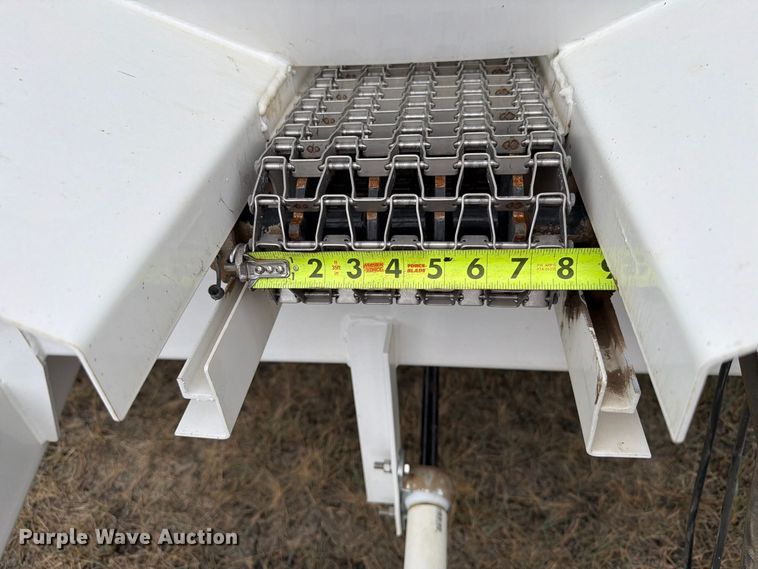 image for item EA0531 Dalton Ag Mobility 600 spreader