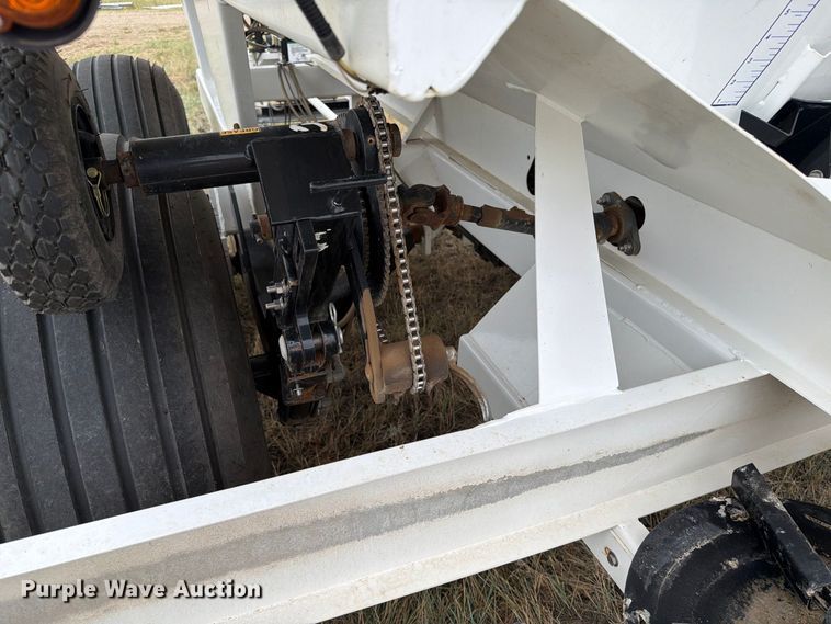 image for item EA0531 Dalton Ag Mobility 600 spreader