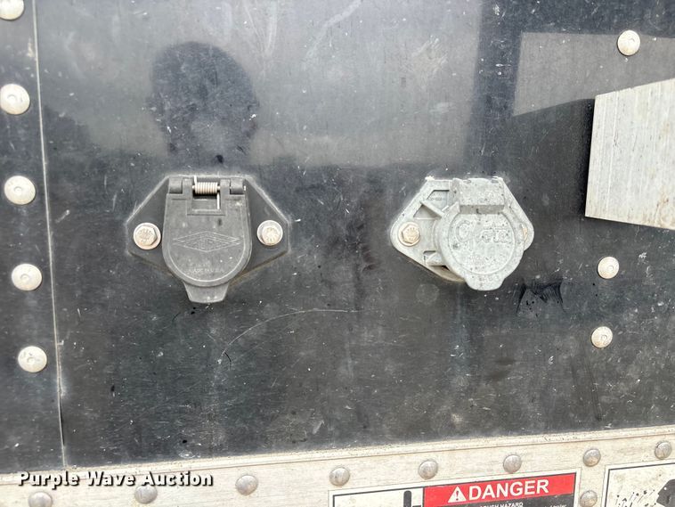 image for item EA7281 2024 Wilson DWH-750B grain trailer
