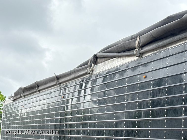 image for item EA7281 2024 Wilson DWH-750B grain trailer