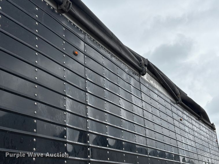 image for item EA7281 2024 Wilson DWH-750B grain trailer
