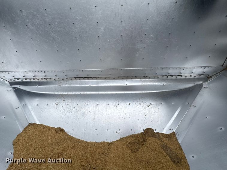 image for item EA7281 2024 Wilson DWH-750B grain trailer