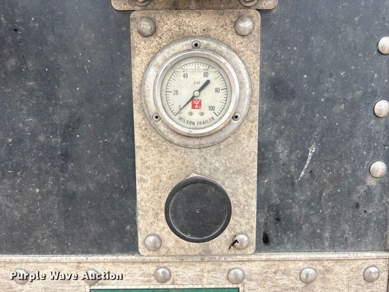 image for item EA7281 2024 Wilson DWH-750B grain trailer