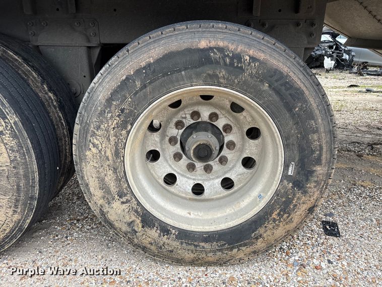 image for item EA7281 2024 Wilson DWH-750B grain trailer