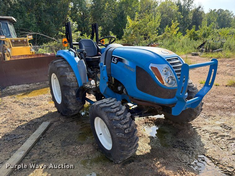 image for item EA7369 2013 LS XR4040 MFWD tractor