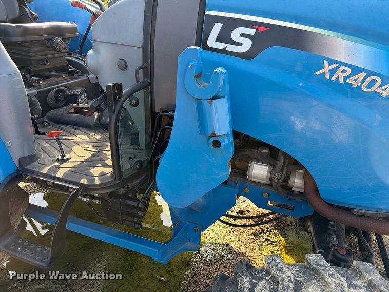 image for item EA7369 2013 LS XR4040 MFWD tractor