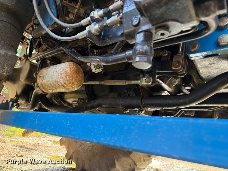 image for item EA7369 2013 LS XR4040 MFWD tractor