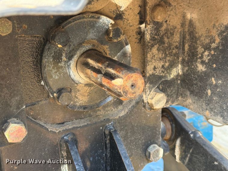 image for item EA7369 2013 LS XR4040 MFWD tractor