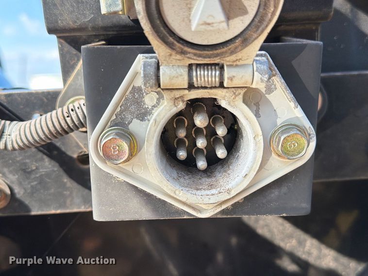 image for item EA7369 2013 LS XR4040 MFWD tractor
