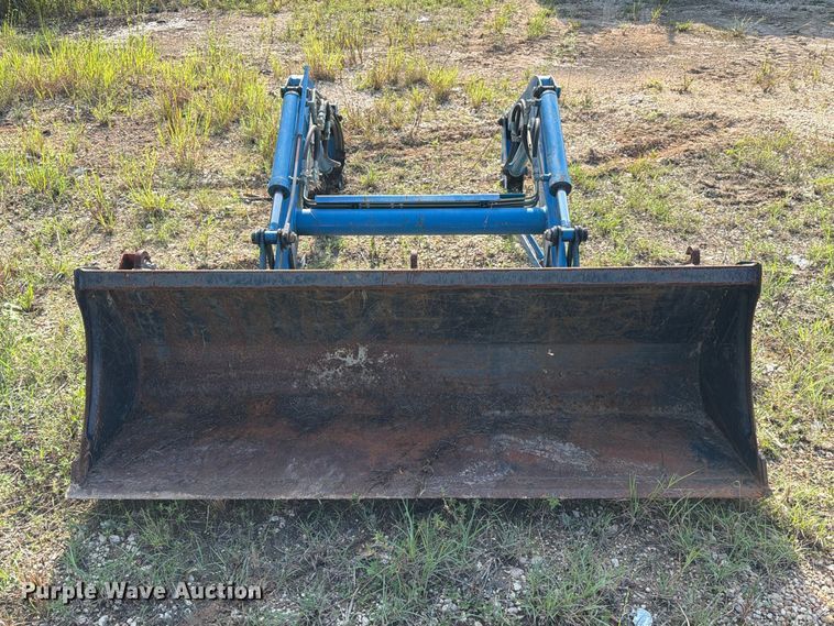 image for item EA7369 2013 LS XR4040 MFWD tractor