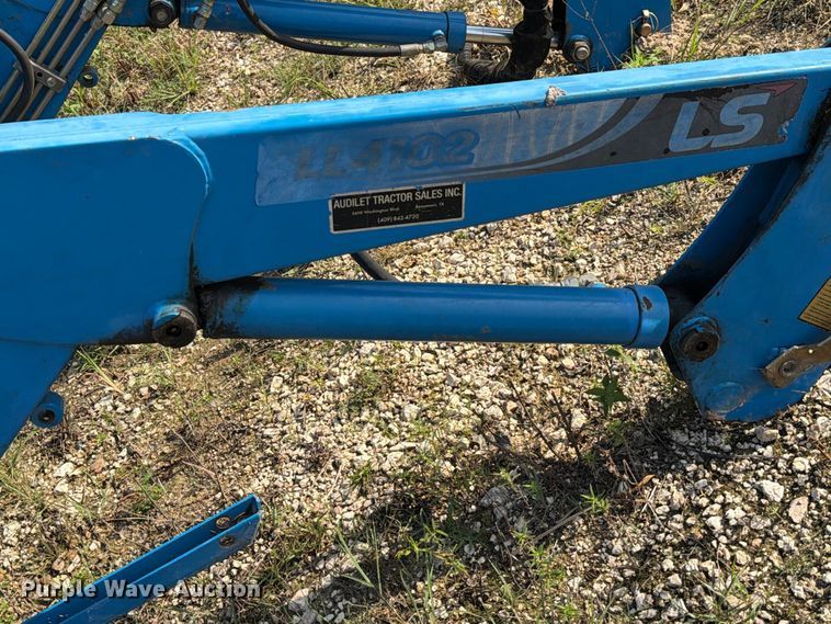 image for item EA7369 2013 LS XR4040 MFWD tractor