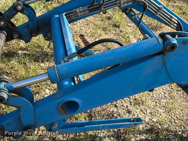 image for item EA7369 2013 LS XR4040 MFWD tractor
