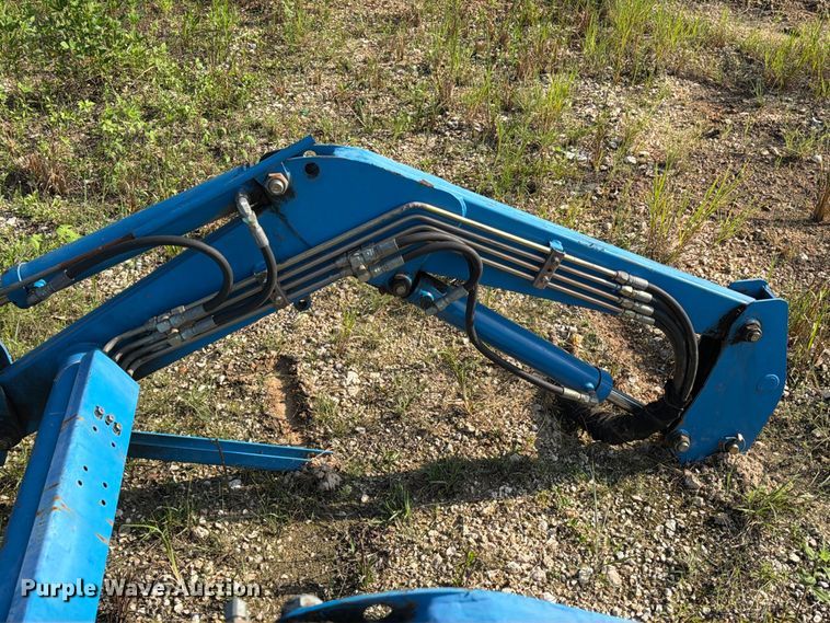 image for item EA7369 2013 LS XR4040 MFWD tractor