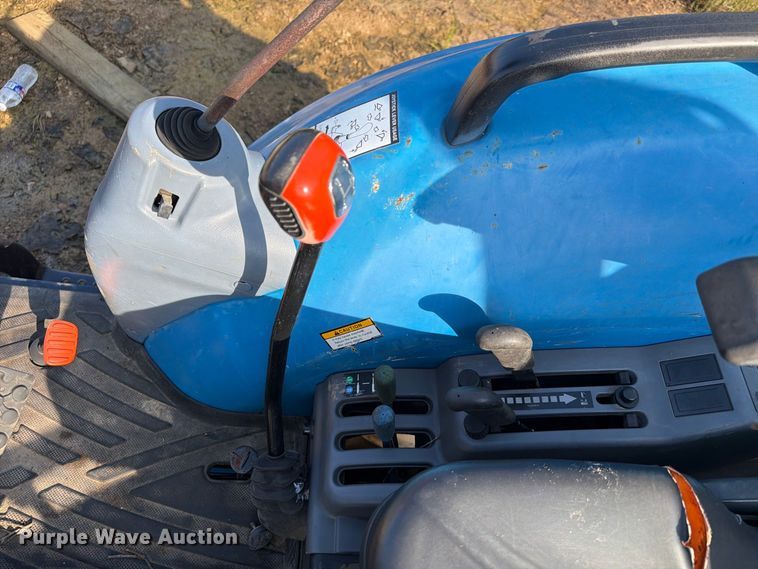 image for item EA7369 2013 LS XR4040 MFWD tractor