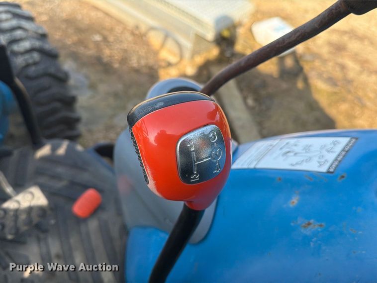image for item EA7369 2013 LS XR4040 MFWD tractor