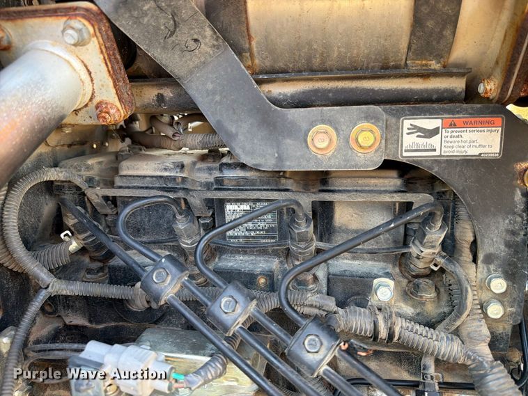 image for item EA7369 2013 LS XR4040 MFWD tractor