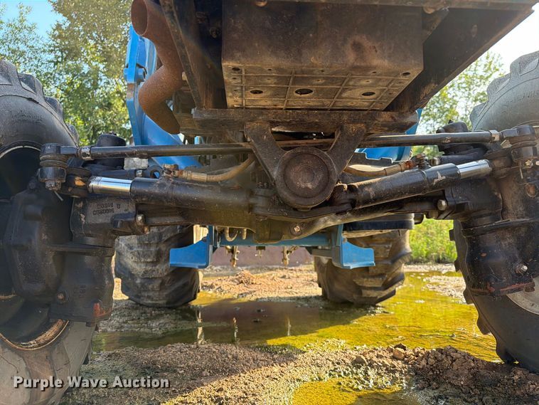 image for item EA7369 2013 LS XR4040 MFWD tractor
