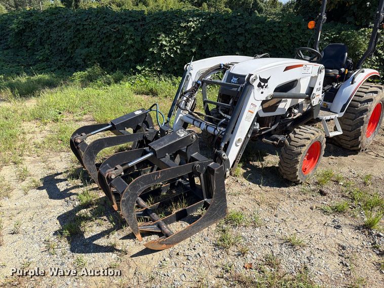 image for item EF1383 2022 Bobcat CT2040 MFWD tractor